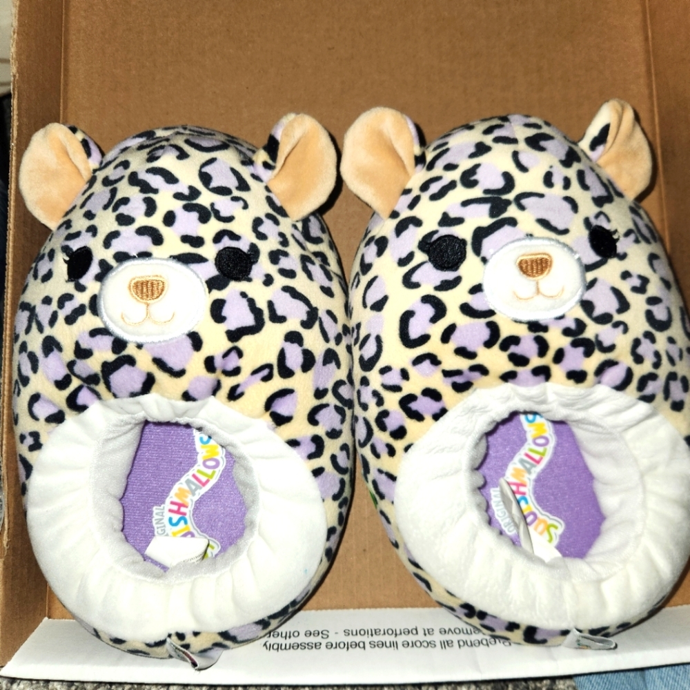 2021 Girls' Squishmallow Kids Cheetah Slippers NWT Size 2-3